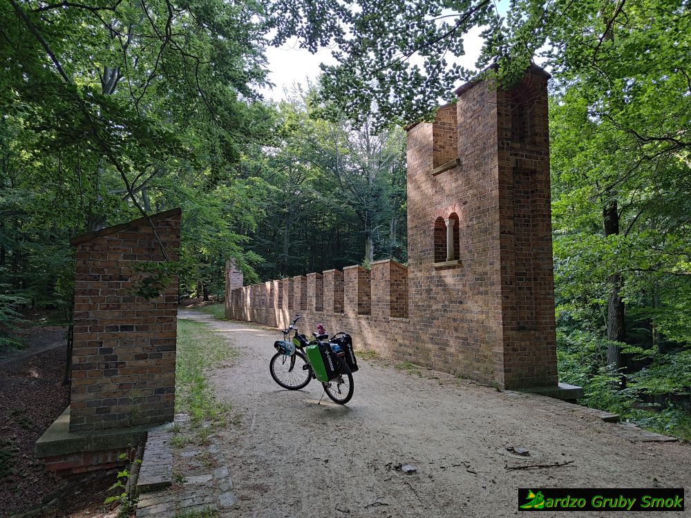 park mużakowski - stary most