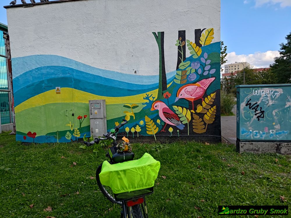 mural jeleń i ptaki 
