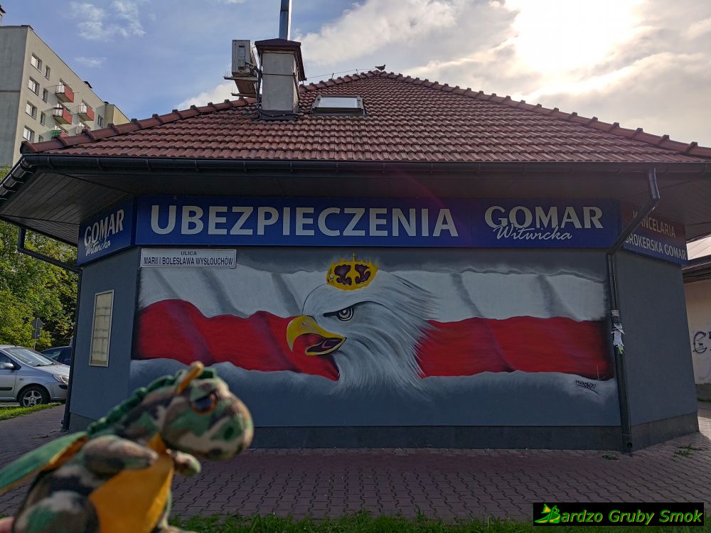 mural z flagą i orłem