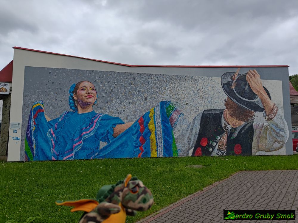 mural na początku deptaku
