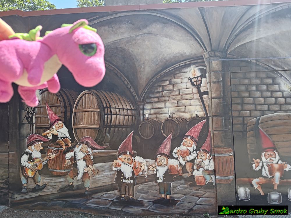 mural pod domem turysty pod Wieżycą