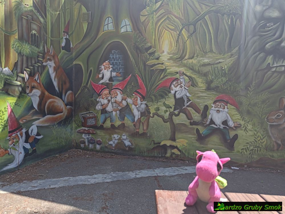 mural pod domem turysty pod Wieżycą