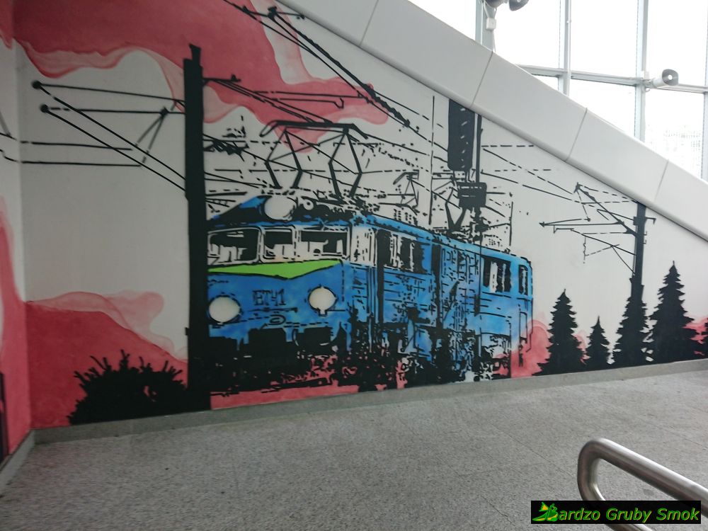 murale w przejściu pod dworcem w Zabrzegu 2