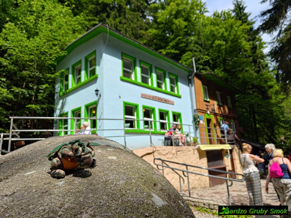 schronisko PTTK Kochanówka